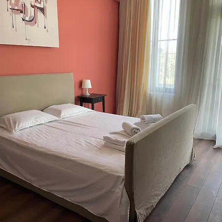 велека бийч Apartament *