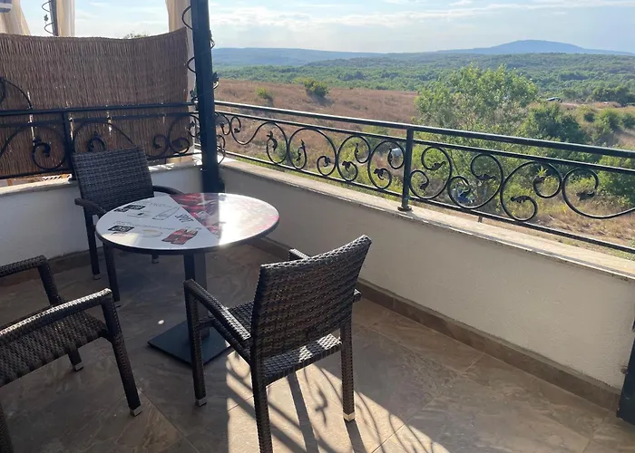 Апартамент велека бийч